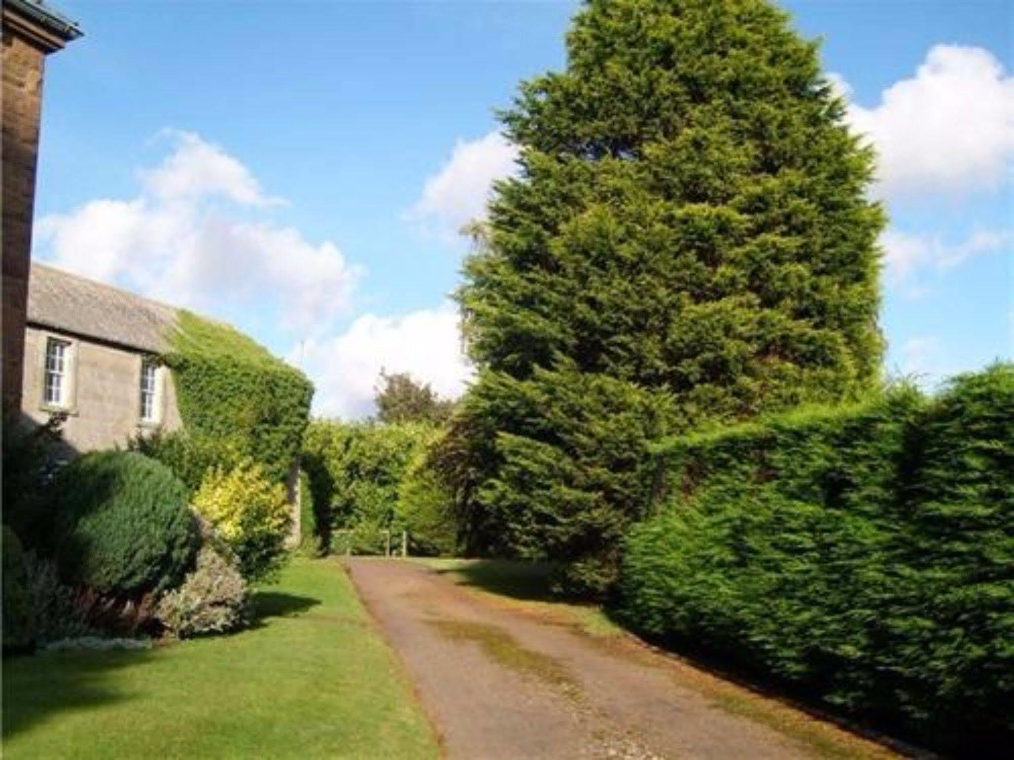 Hay Farm House Hotel Ford  Exterior photo